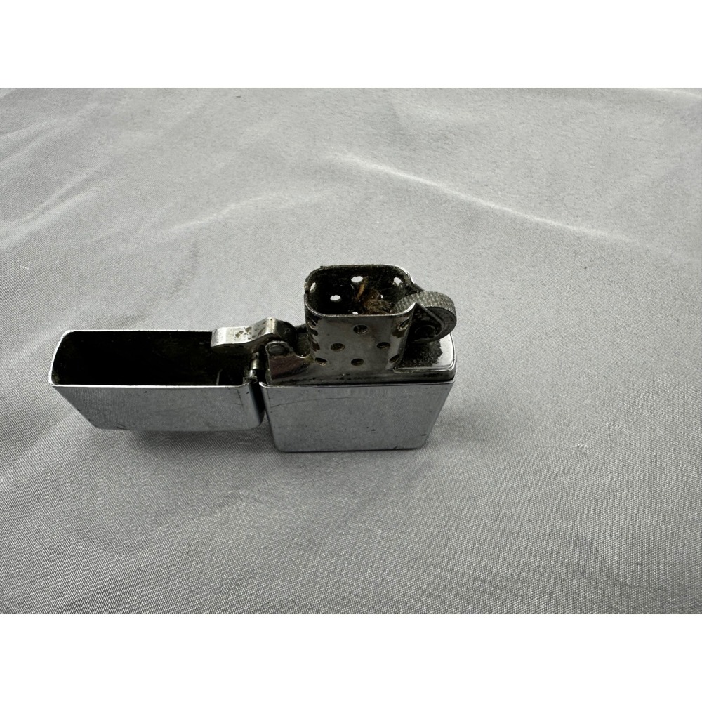 2 vintage Zippo lighters, need repair, untested - Picture 9 of 10